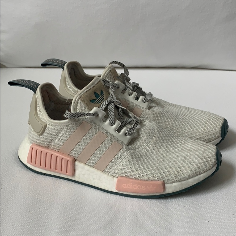 Adidas NMD_R1 white/talc/icey pink, size 8.5